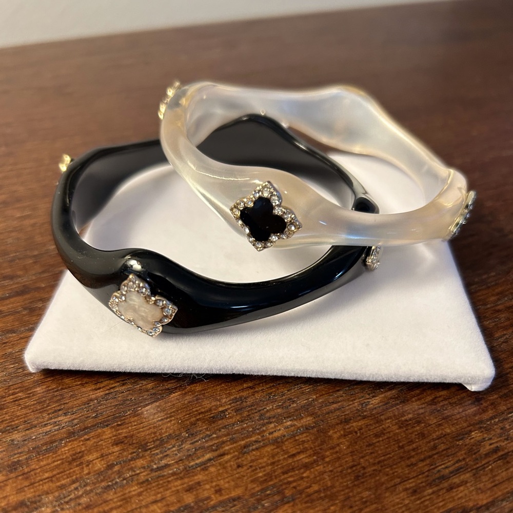 Bangle Bracelet Set - image 1